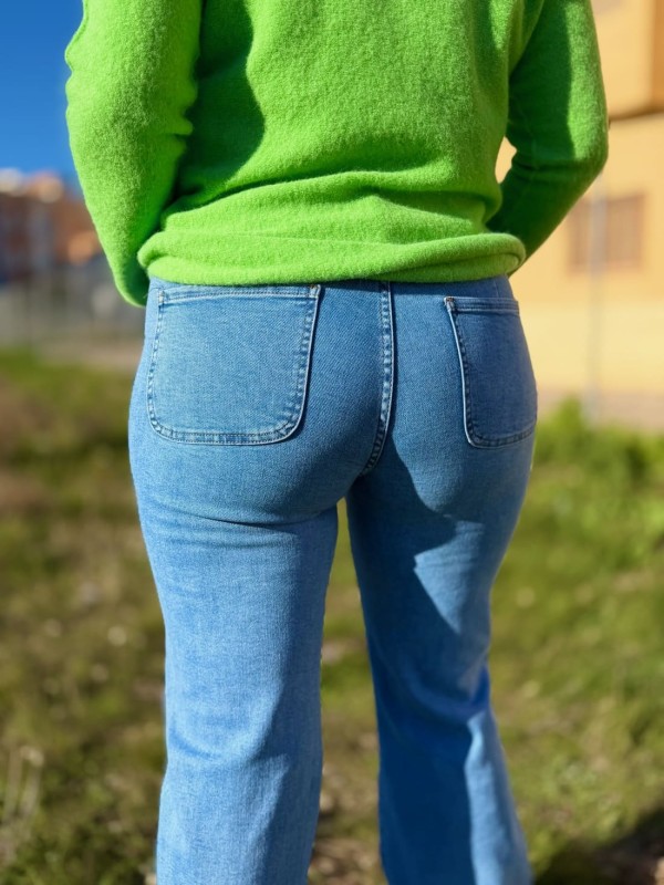 Pantalón Bolsillo Claro 2