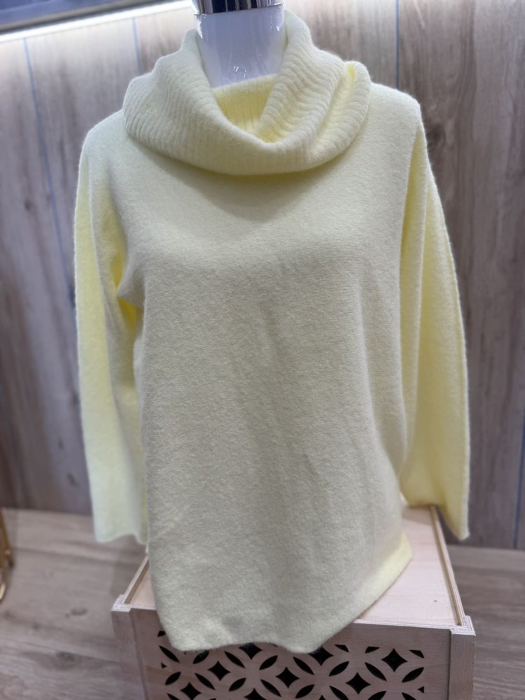 Jersey Cuello Amarillo