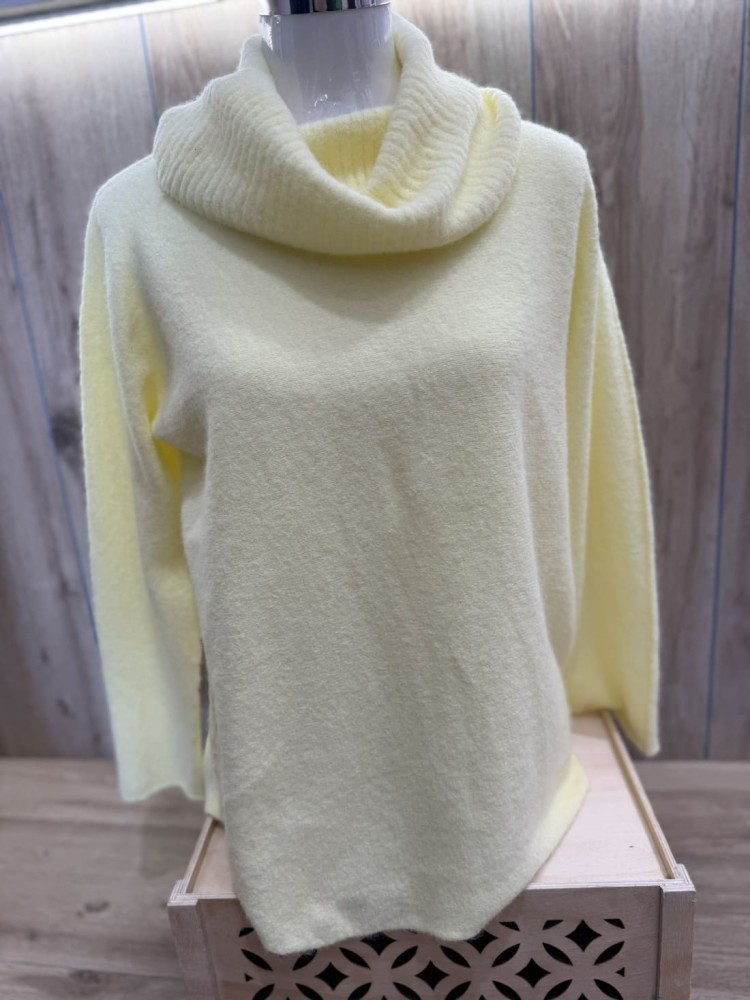 Jersey Cuello Amarillo