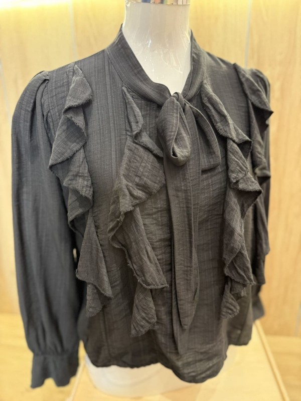 Camisa Volantes Negra 2