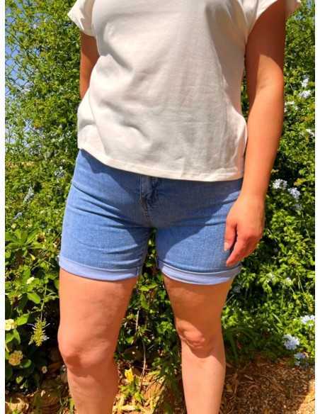 Pantalón Corto Ajustado